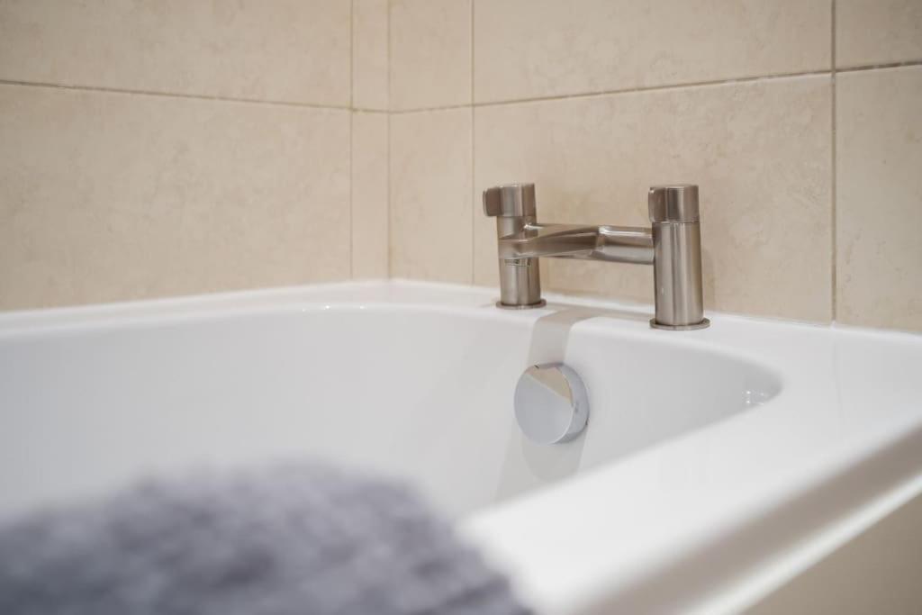Stradbroke House - 5 Bed Townhouse, Sleeps 11, Great For Group Stays & Workers, Free Parking & Netflix - Hosted By Stay Host Save Sheffield Dış mekan fotoğraf
